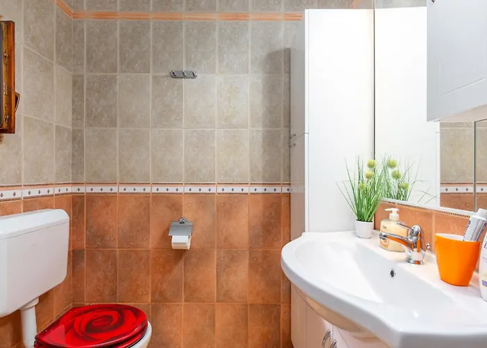 Сasa de vacaciones In With Wifi Kostrena