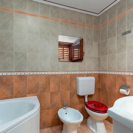 In With Wifi Σπίτι διακοπών Kostrena