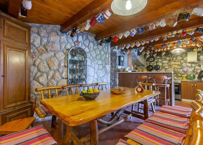 Hébergement de vacances In With Wifi Kostrena